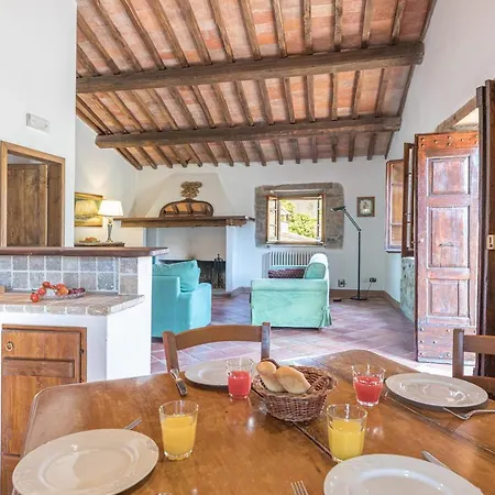 Villa Podere Le Corone 20, Emma Perugia