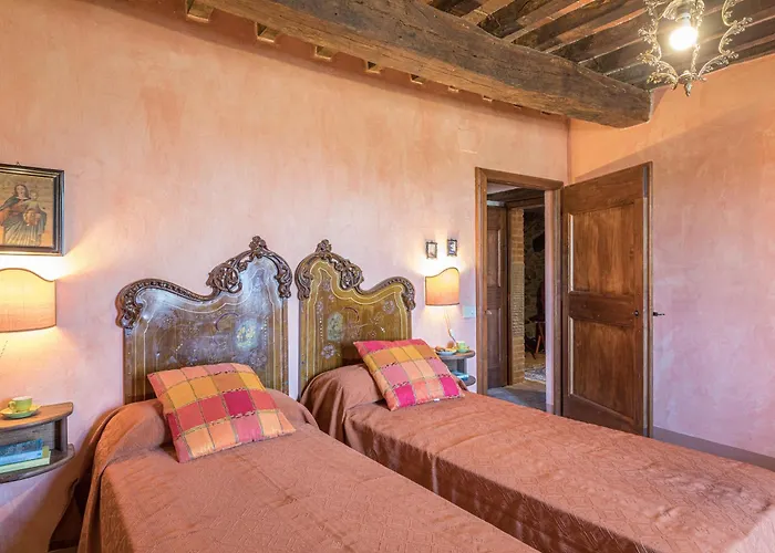 Podere Le Corone 20, Emma Villa *